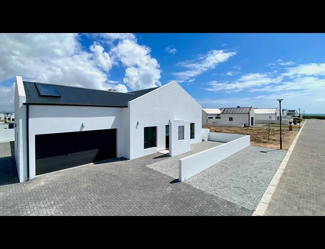 4 BEDROOM HOUSE FOR SALE IN ATLANTIC SANDS PRIVATE ESTATE